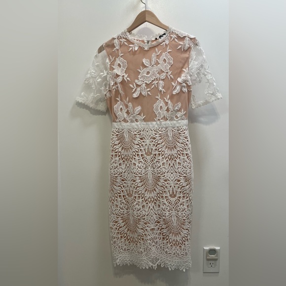 Lulus Dresses & Skirts - Lulu’s lace mini dress with nude underlayment